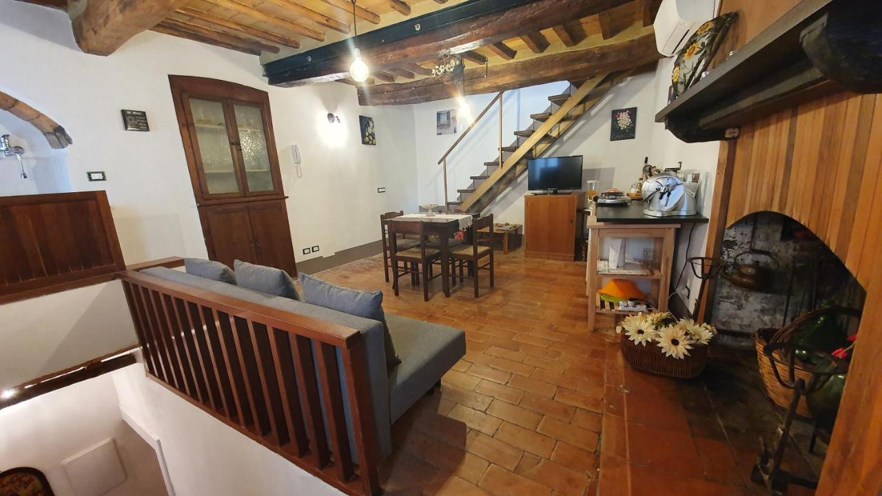 Ferienwohnung Le Casette Di Civitella- La Casa Di Rolando E Gina Civitella Del Lago Exterior foto